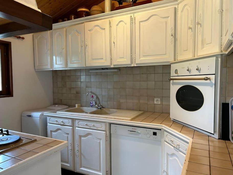 Maison Paisible Avec Lac Prive Secondigny ภายนอก รูปภาพ
