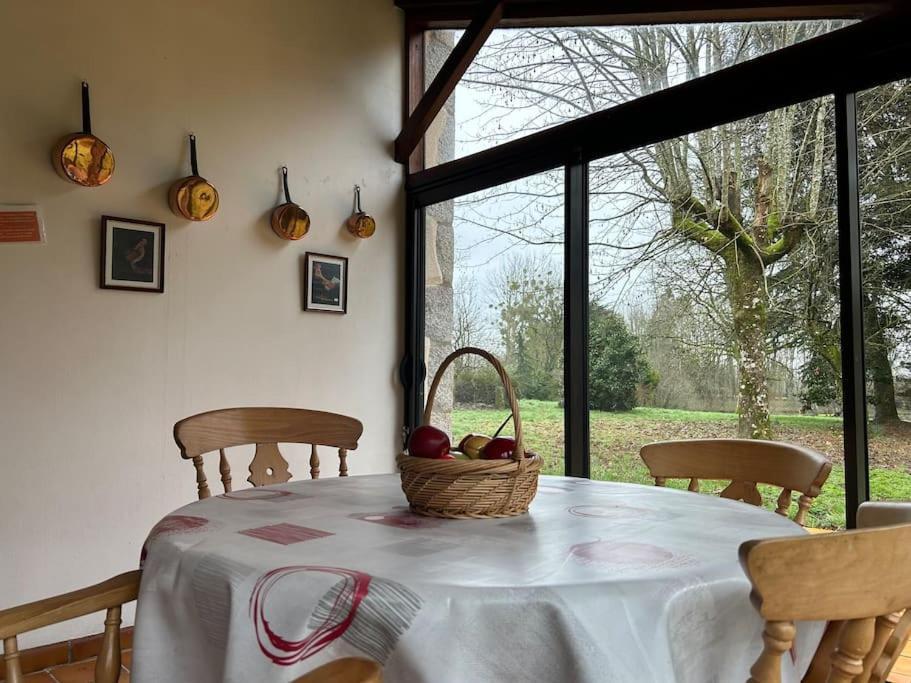 Maison Paisible Avec Lac Prive Secondigny ภายนอก รูปภาพ